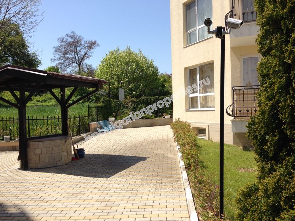 Эксклюзивная двухкомнатная квартира с видом на море на продажу в курорте Бяле