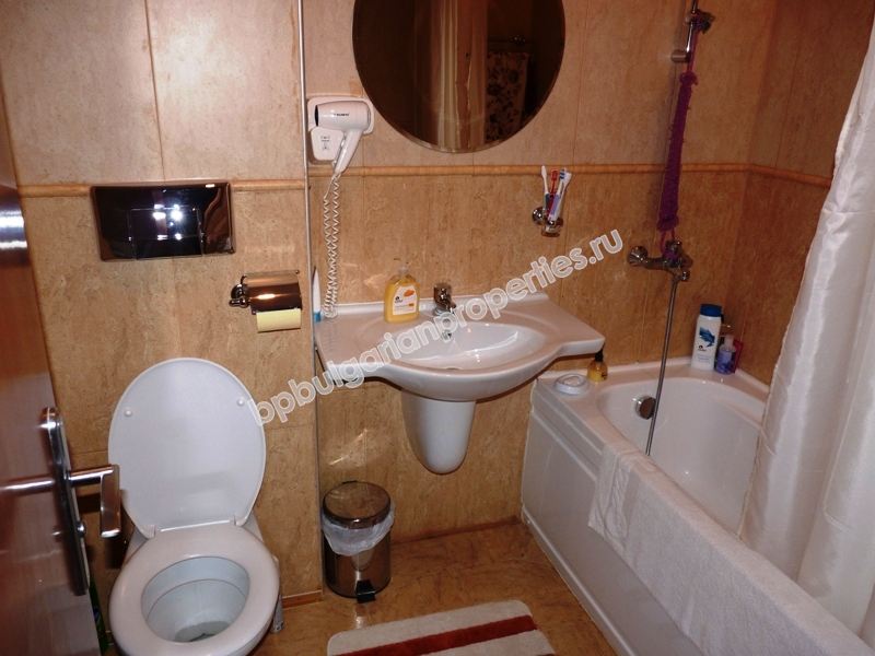 Просторная меблированная студия недалеко от пляжа в курорте Солнечный берег