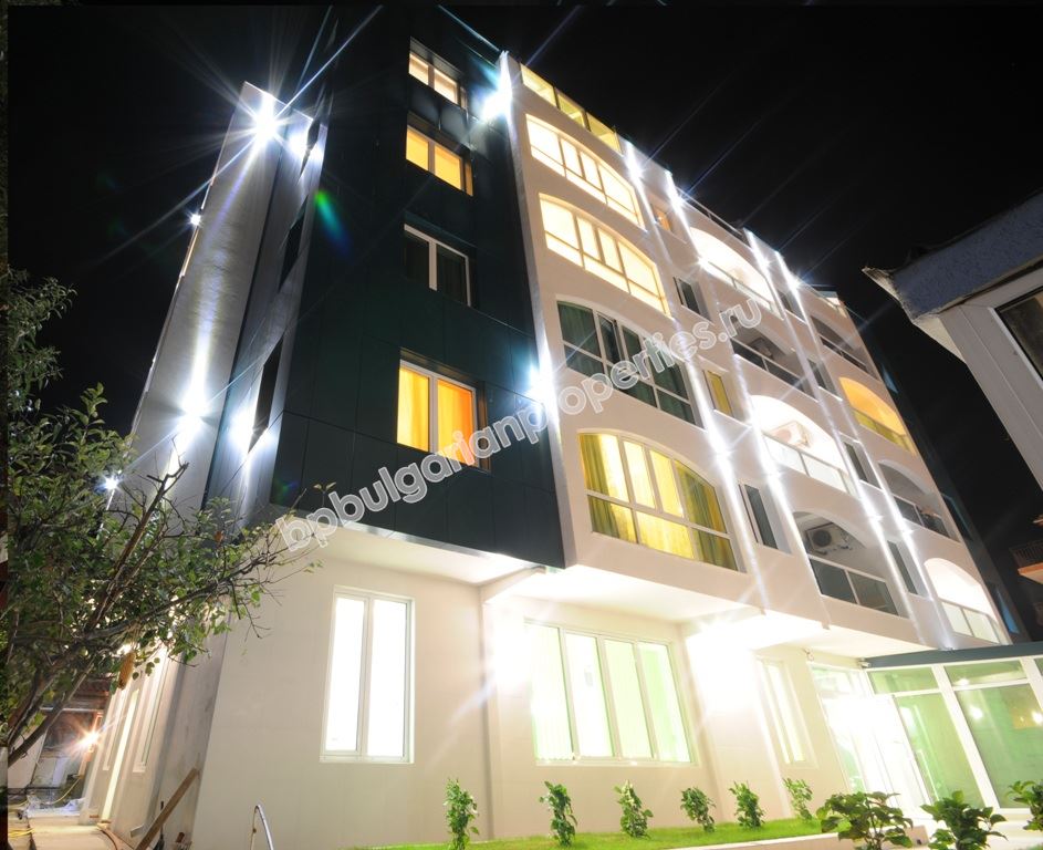 Меблированная квартира с паркоместом в Равде по выгодной цене