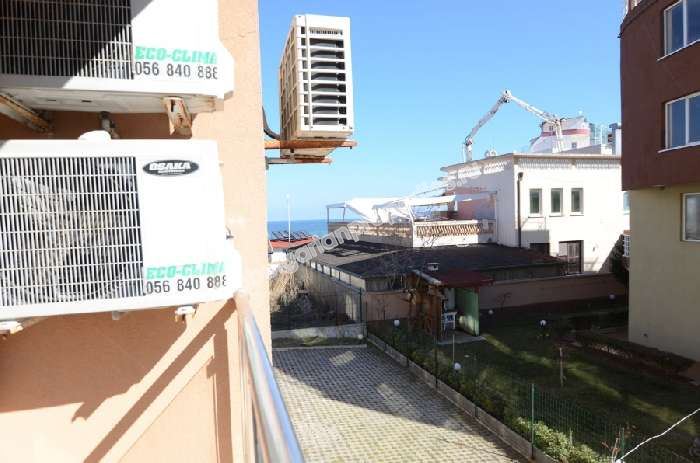 Люксовая двухкомнатная квартира на продаже на самом пляже курорта Лозенец