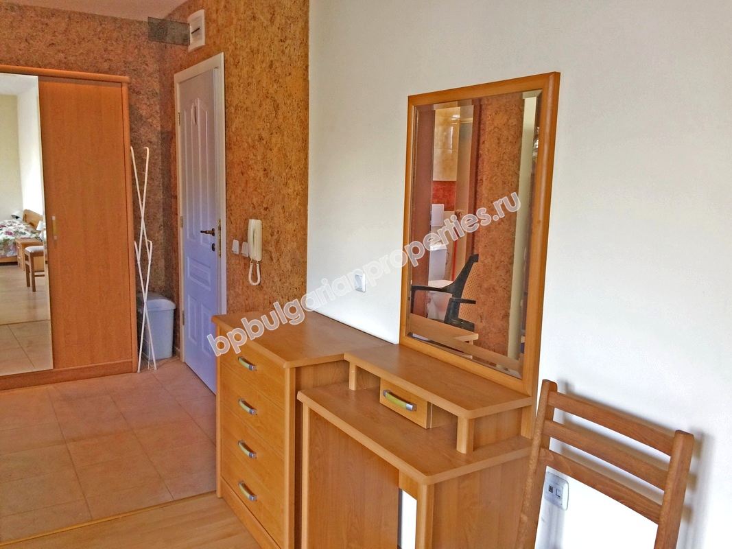 Меблированная студия на первой линии моря для продажи в курорте Святой Влас