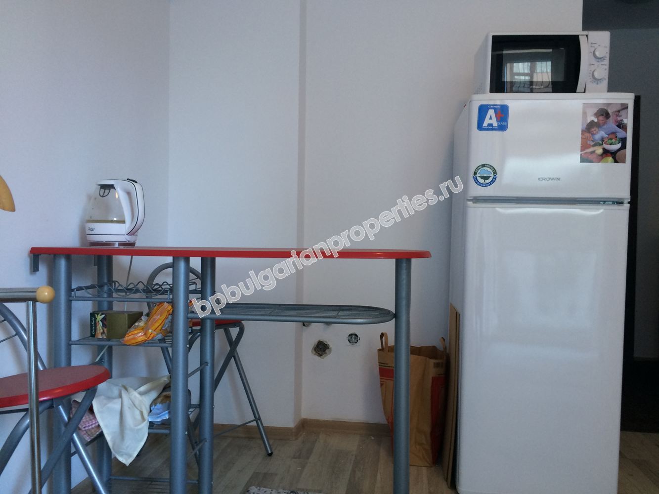 Меблированная студия на первой линии моря для продажи в городе Несебр