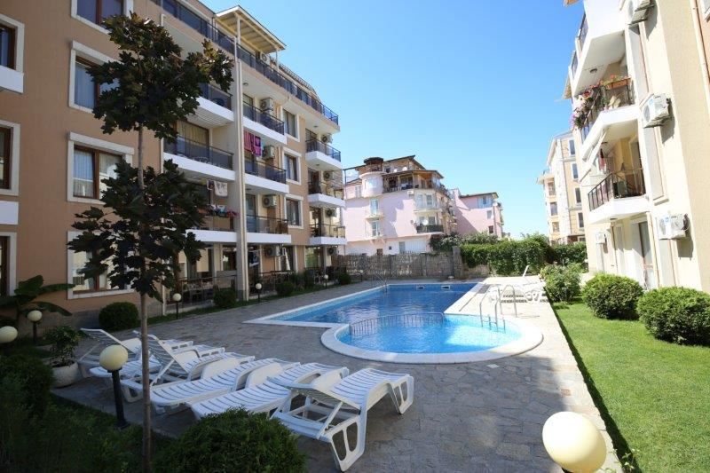 Напрямую от застройщика! Двухкомнатная квартира в Равде, к-с РИФ