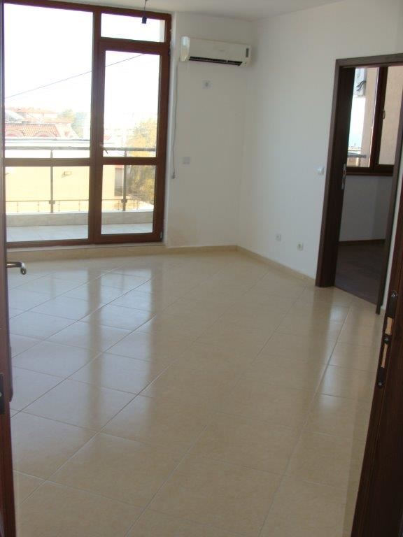 Напрямую от застройщика! Двухкомнатная квартира в Равде, к-с РИФ