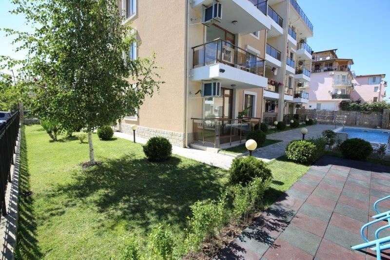 Напрямую от застройщика! Двухкомнатная квартира в Равде, к-с РИФ