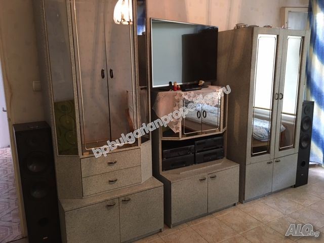 Двухкомнатная квартира на продажу в жилом районе Меден Рудник, зона Б - Бургас