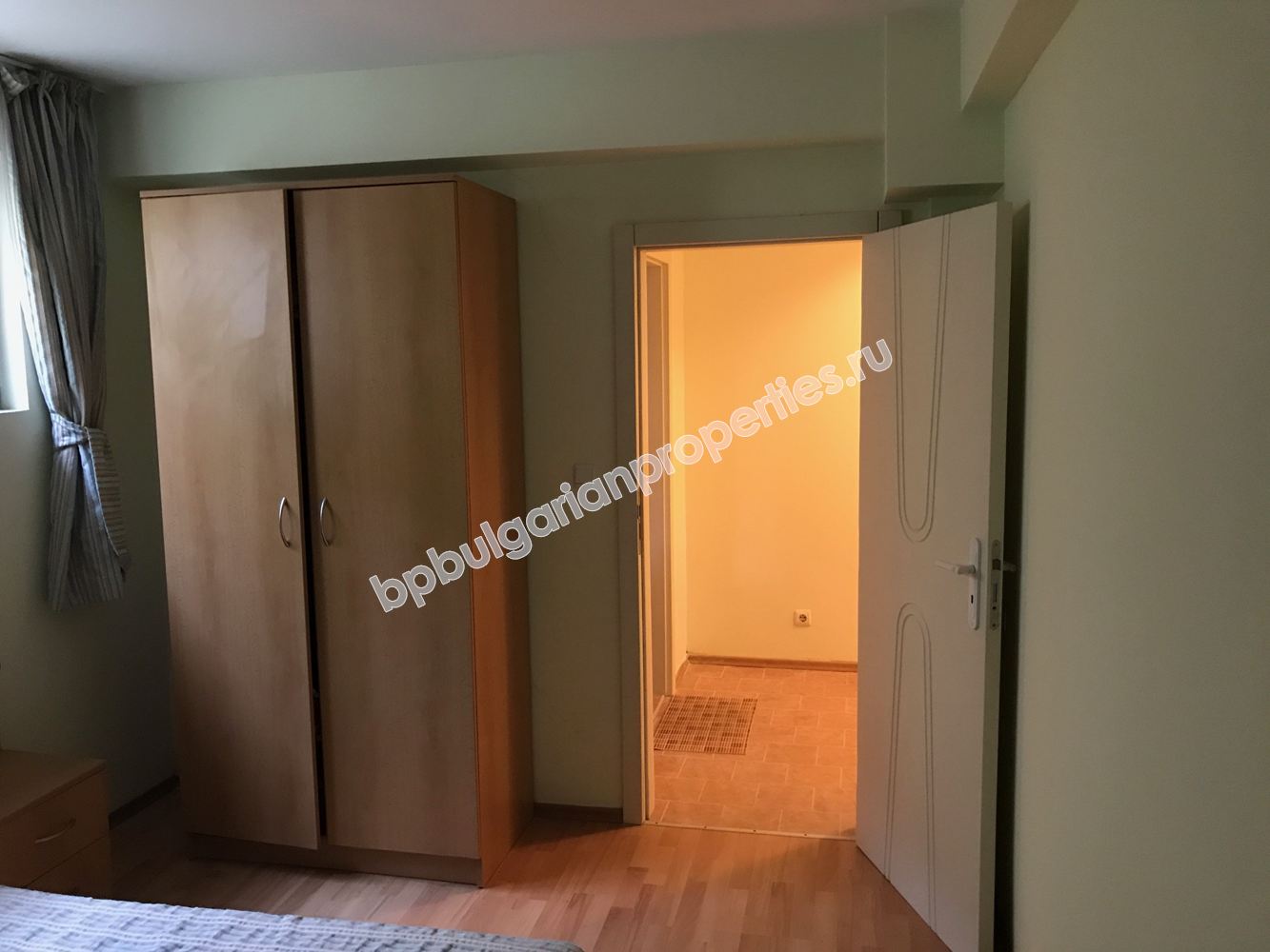 Меблированная двухкомнатная квартира на продажу близко к пляжу в курорте Святой Влас