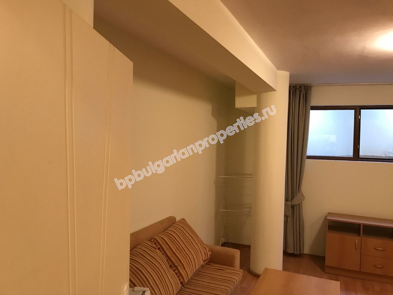 Меблированная двухкомнатная квартира на продажу близко к пляжу в курорте Святой Влас