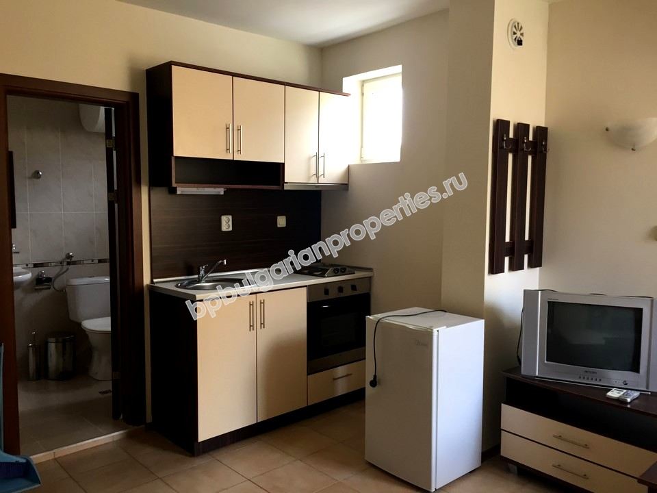 Меблированная студия для продажи в красивом комплексе в курорте Свети Влас