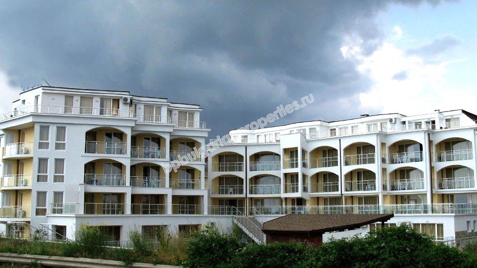 Меблированная студия для продажи в красивом комплексе в курорте Свети Влас