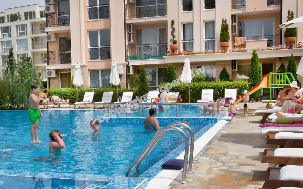 Меблированная студия на продажу в курорте Солнечный Берег