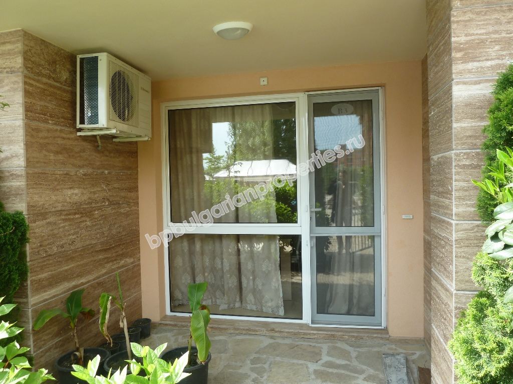 Меблированная студия на продажу в курорте Солнечный Берег