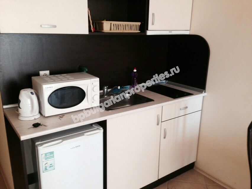 Меблированная просторная студия на продажу в курорте Солнечный Берег