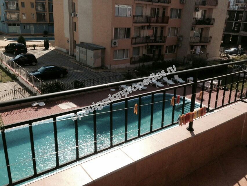 Меблированная просторная студия на продажу в курорте Солнечный Берег