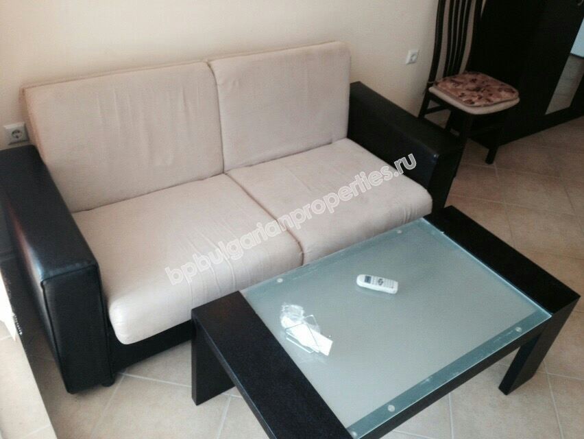 Меблированная просторная студия на продажу в курорте Солнечный Берег