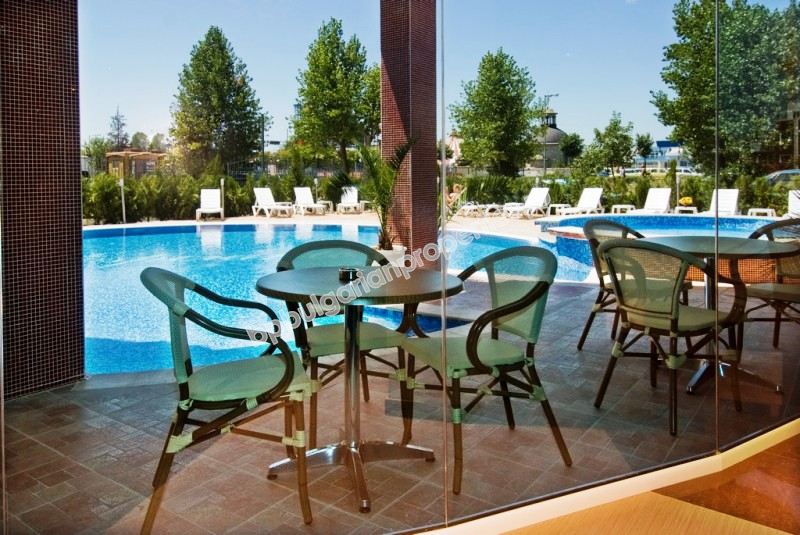 Меблированная просторная студия до пляжа в курорте Солнечный Берег