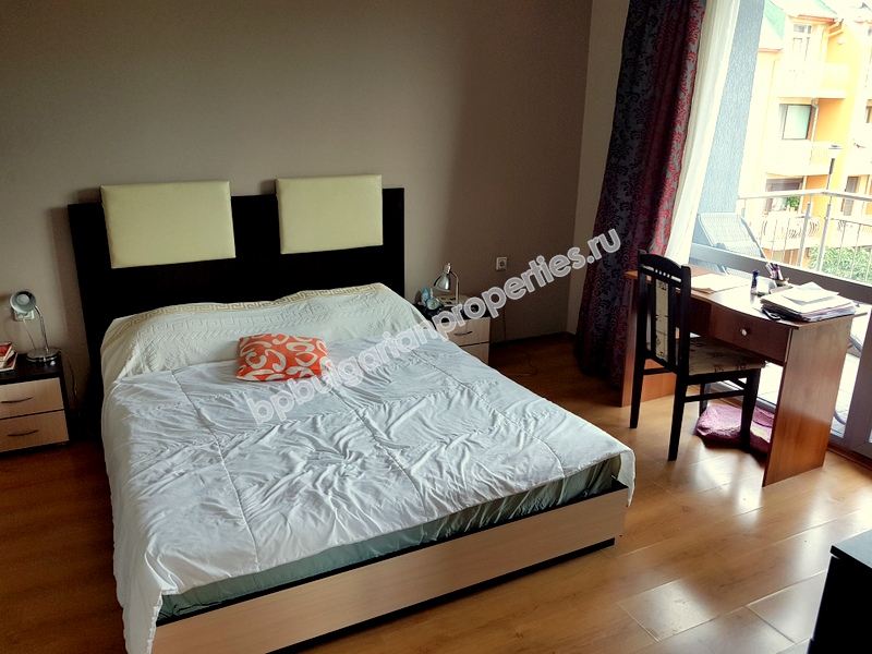 Меблированная двухкомнатная квартира на продажу вблизи пляжа в курорте Солнечный Берег