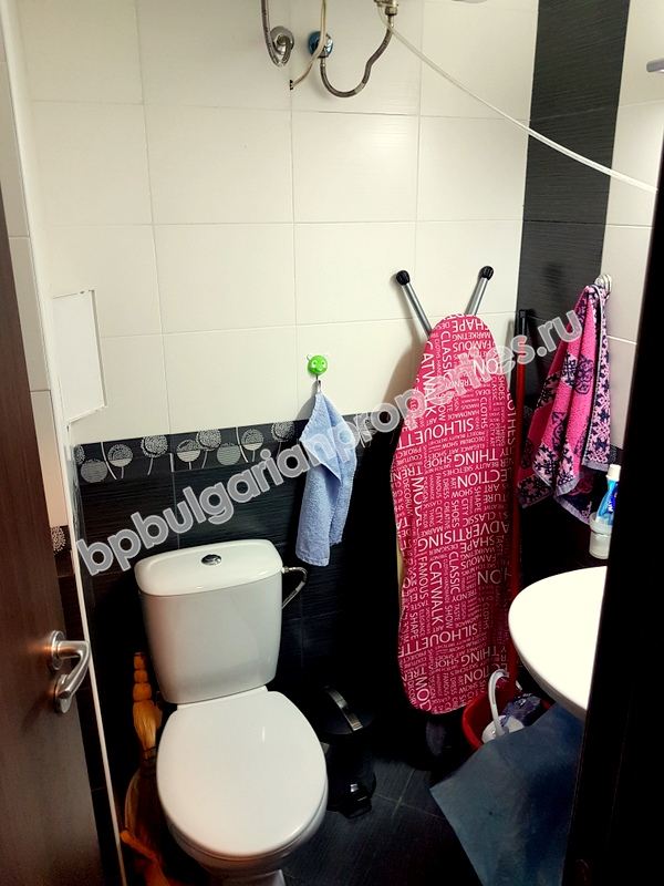 Меблированная двухкомнатная квартира на продажу вблизи пляжа в курорте Солнечный Берег