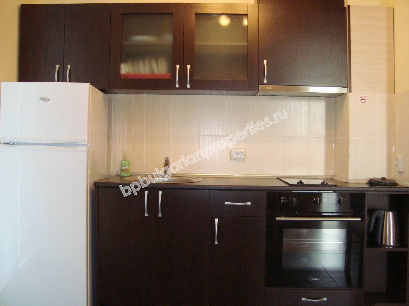 Новая двухкомнатная квартира без таксы поддержки на продажу в курорте Солнечный Берег