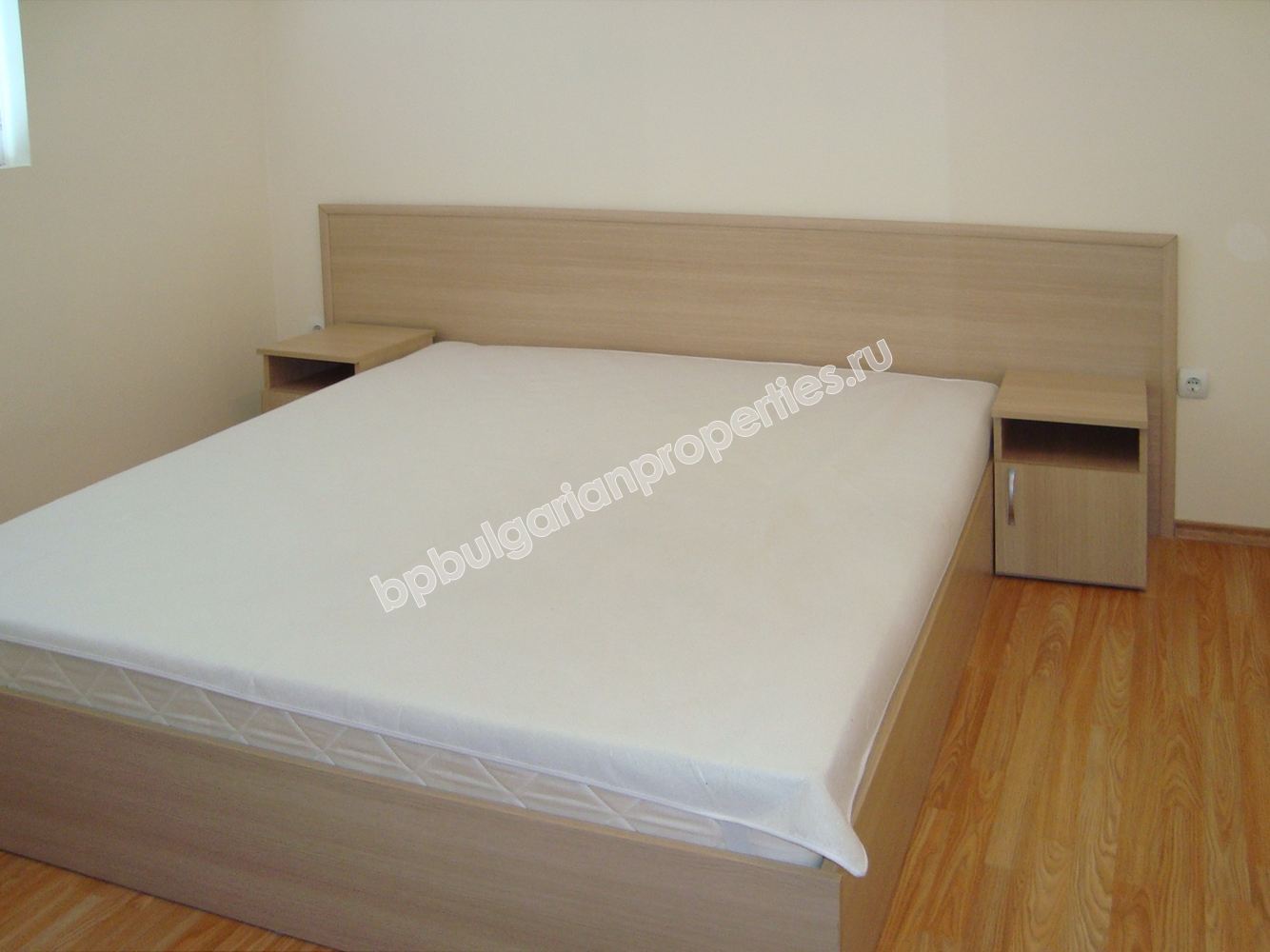 Новая двухкомнатная квартира без таксы поддержки на продажу в курорте Солнечный Берег