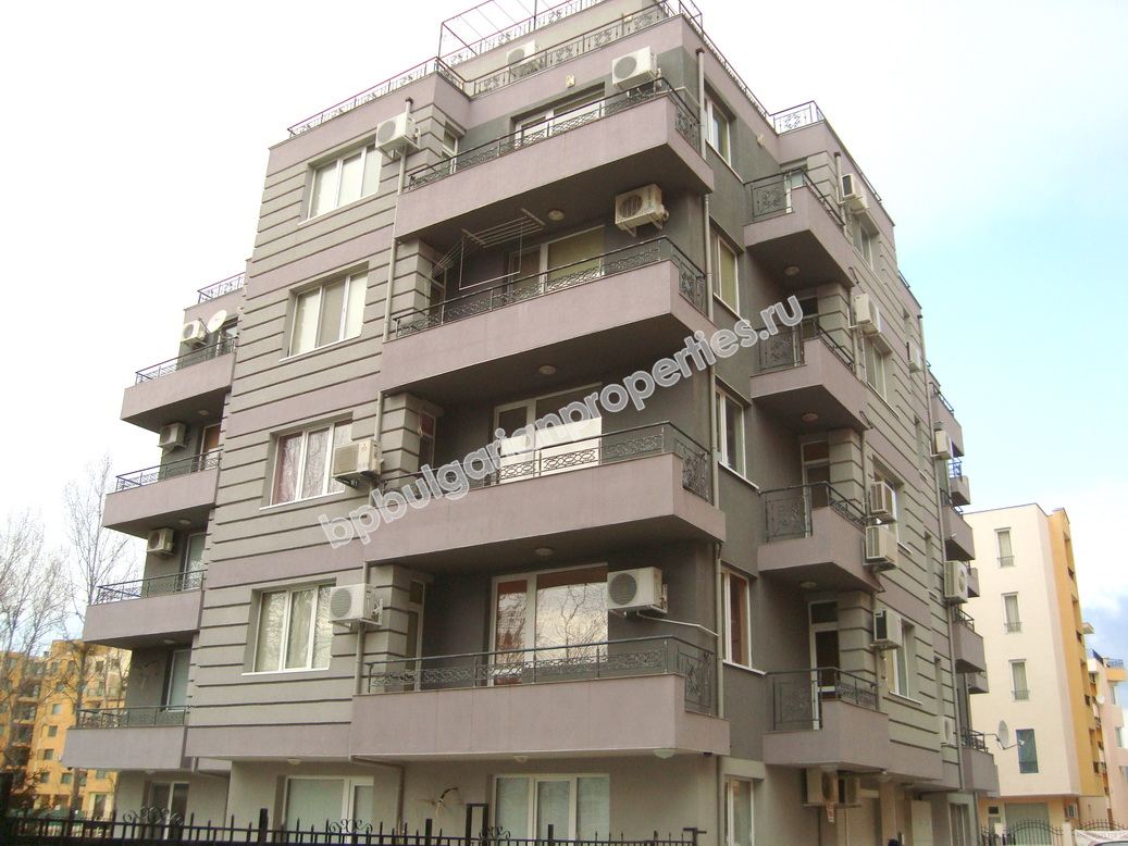 Новая двухкомнатная квартира без таксы поддержки на продажу в курорте Солнечный Берег