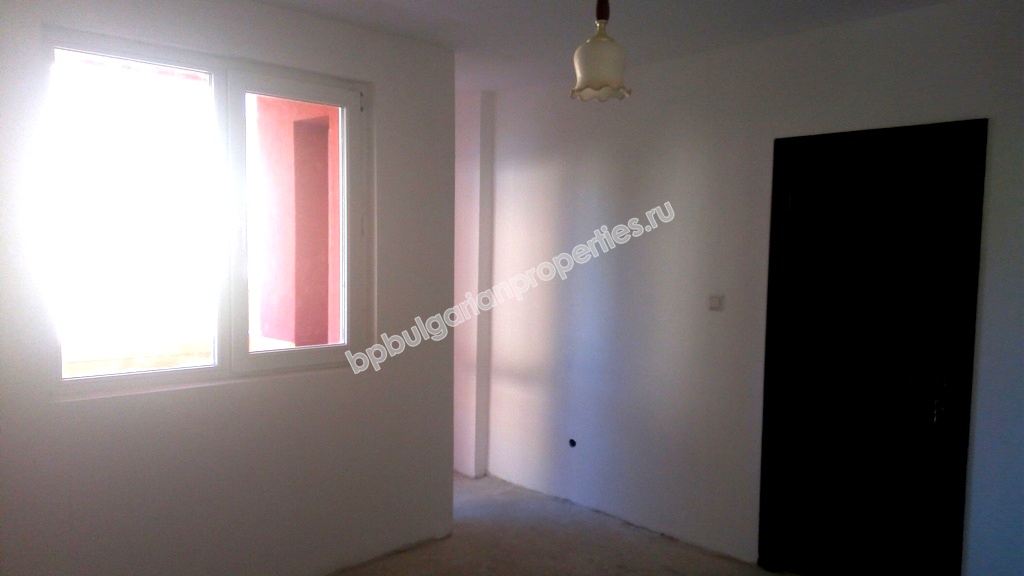 Студия без платы за обслуживание на второй линии у моря для продажи в курорте Равда