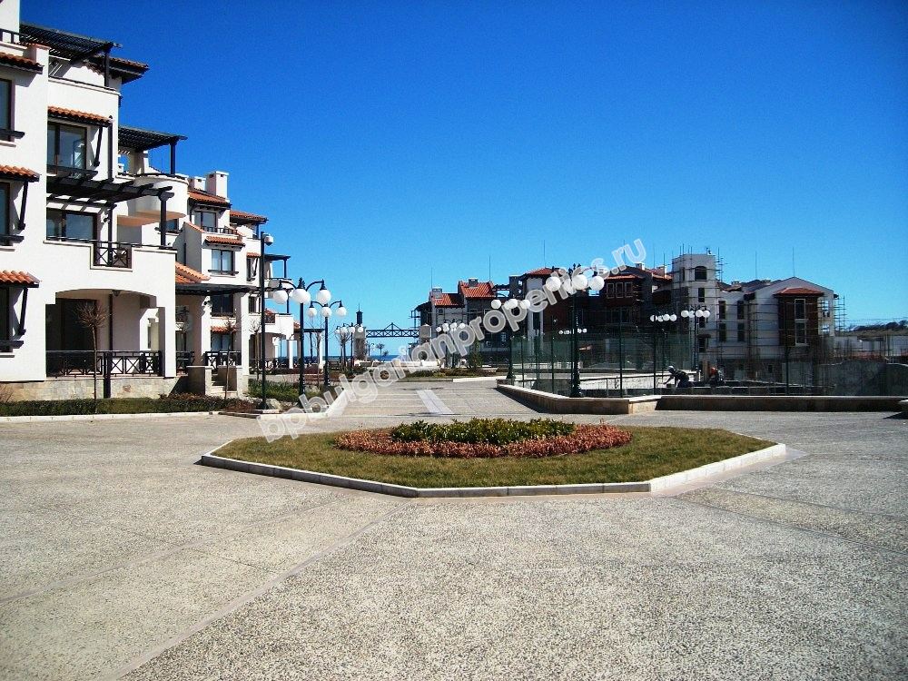 Люксовая двухкомнатная квартира на берегу моря на продажу в курорте Лозенец Люксовая двухкомнатная квартира на берегу моря на продажу в курорте Лозенец