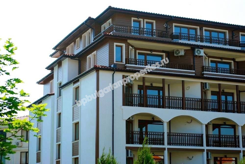 Новая студия на второй лиии от моря на продажу в курорте Святой Влас