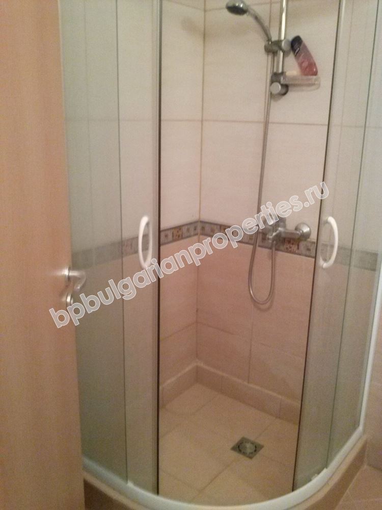 Мелированные вторичные апартаменты-люкс в центре Солнечного Берега