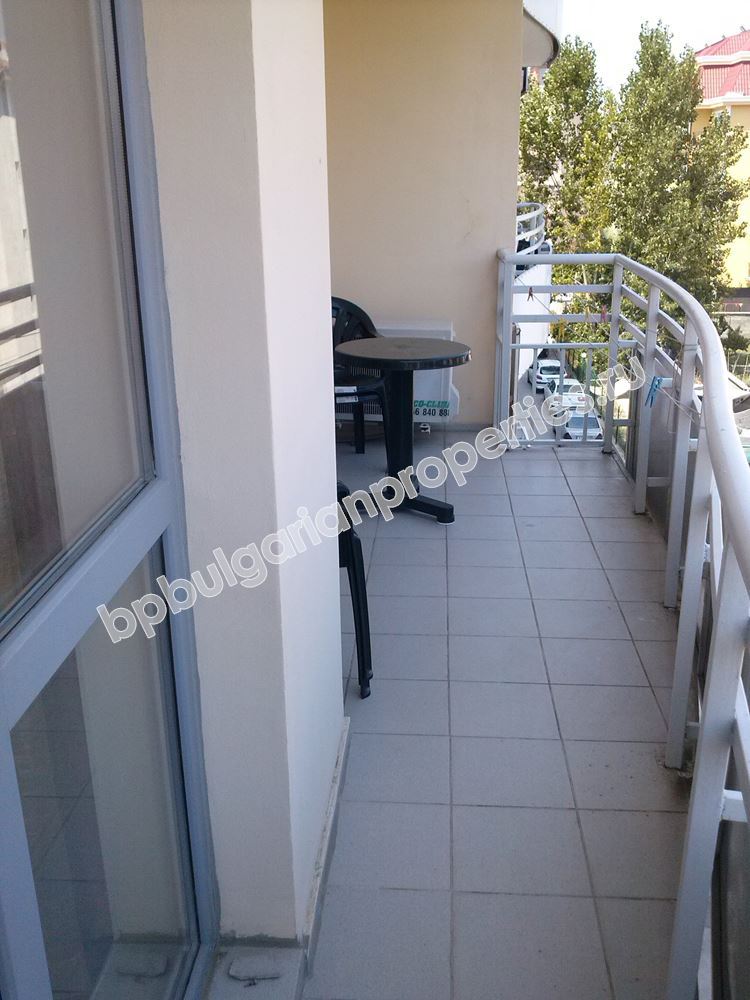 Мелированные вторичные апартаменты-люкс в центре Солнечного Берега