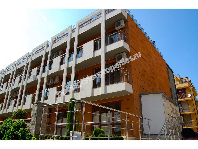 Меблированная студия близко к морю на продажу в курорте Святой Влас