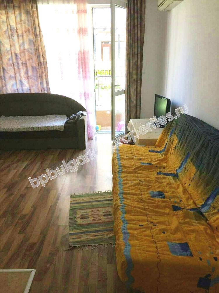 Меблированная студия близко к морю на продажу в курорте Святой Влас