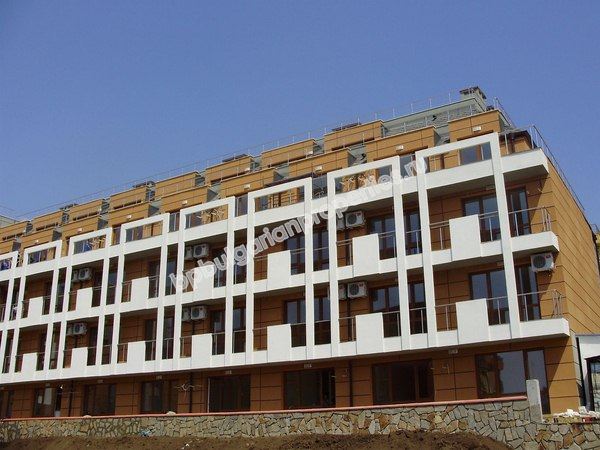 Меблированная студия близко к морю на продажу в курорте Святой Влас