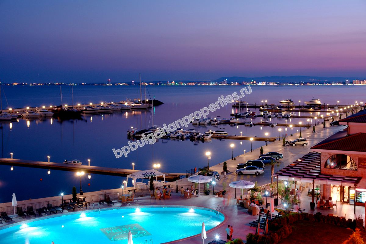 Меблированная студия близко к морю на продажу в курорте Святой Влас