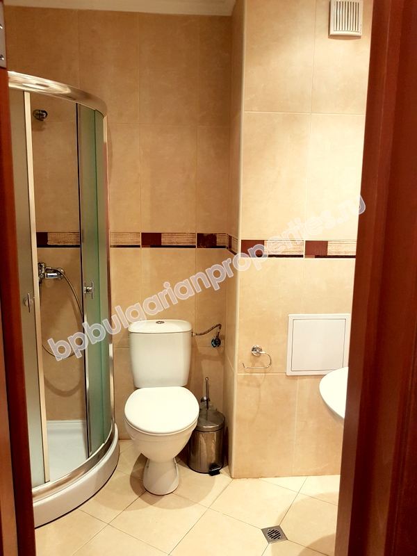 Двухкомнатная меблированная квартира на первой линии моря в городе Несебр