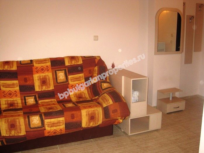 Недорогая квартира с одной спальней на продажу в к.к. Солнечный Берег