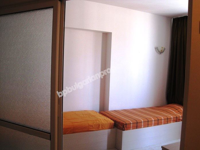 Недорогая квартира с одной спальней на продажу в к.к. Солнечный Берег