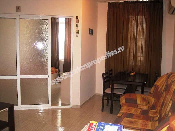 Недорогая квартира с одной спальней на продажу в к.к. Солнечный Берег