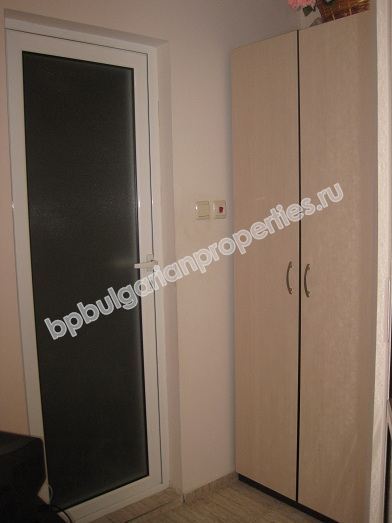 Недорогая квартира с одной спальней на продажу в к.к. Солнечный Берег