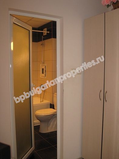 Недорогая квартира с одной спальней на продажу в к.к. Солнечный Берег