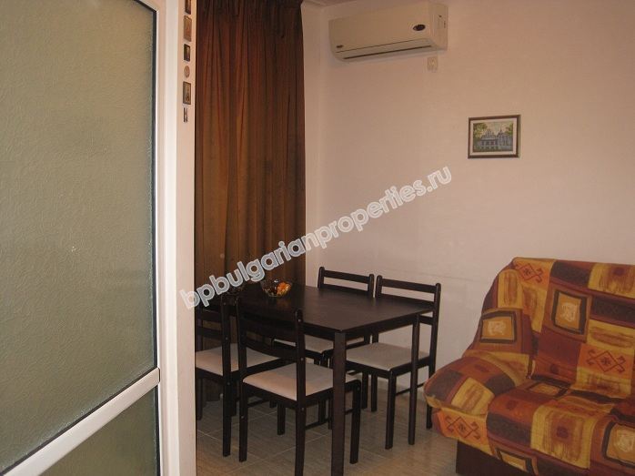 Недорогая квартира с одной спальней на продажу в к.к. Солнечный Берег