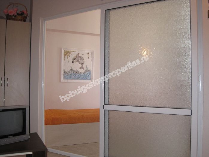 Недорогая квартира с одной спальней на продажу в к.к. Солнечный Берег