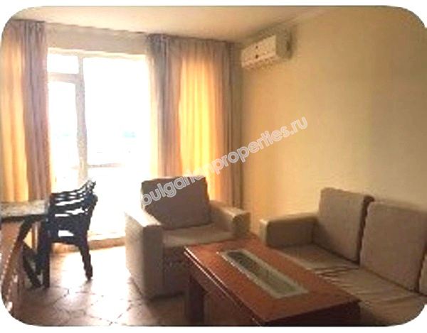 Меблированная двухкомнатная квартира на продажу в супер-центре курорта Солнечный Берег