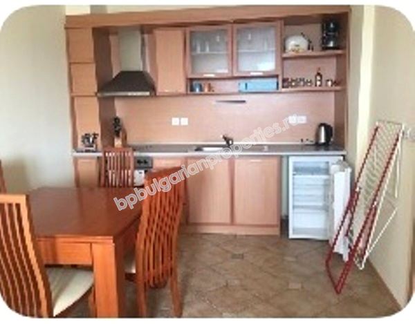 Меблированная двухкомнатная квартира на продажу в супер-центре курорта Солнечный Берег