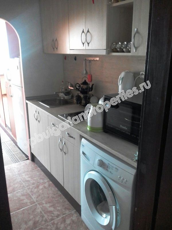 Дешевая меблированная студия на продажу в курорте Солнечный Берег