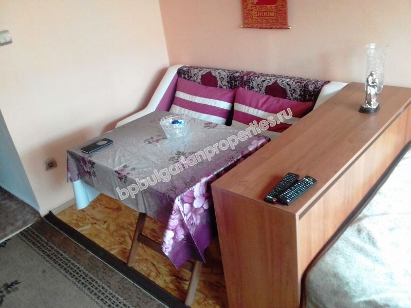 Дешевая меблированная студия на продажу в курорте Солнечный Берег