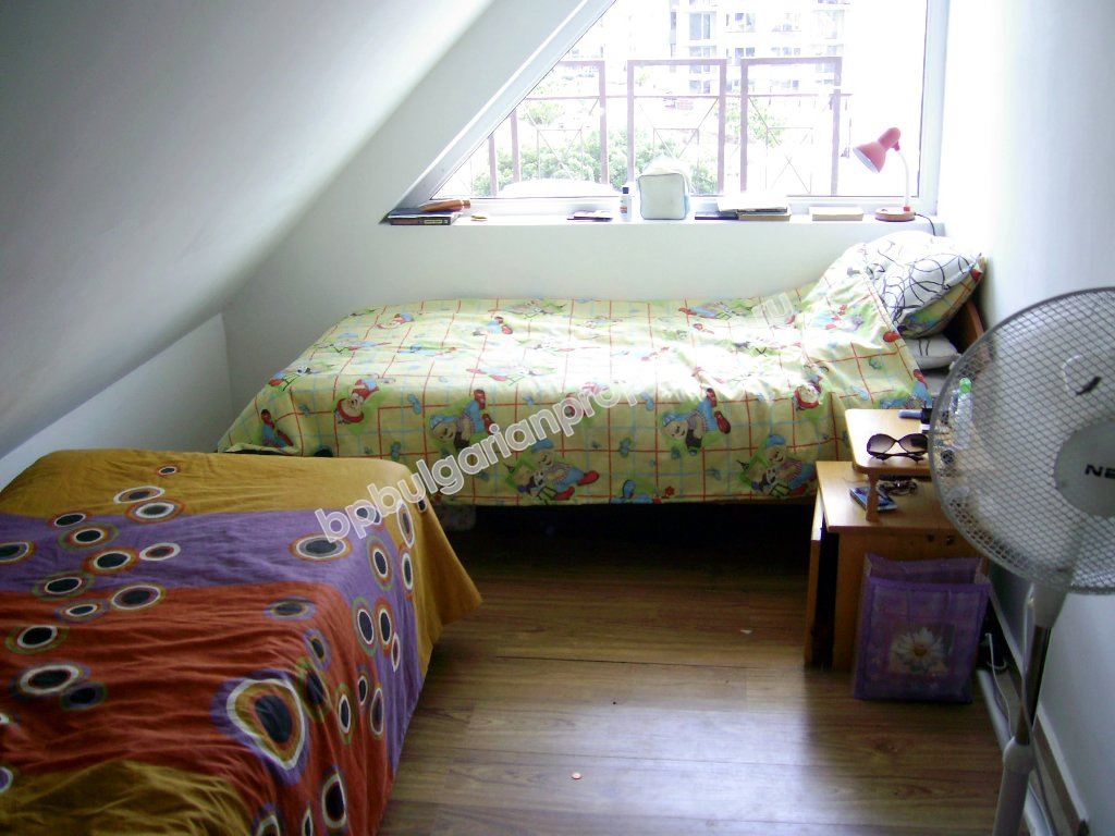 Меблированная двухкомнатная квартира с видом на море на продажу в курорте Солнечный Берег