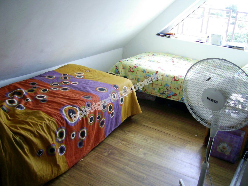 Меблированная двухкомнатная квартира с видом на море на продажу в курорте Солнечный Берег