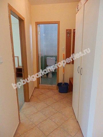 Двухкомнатная меблированная квартира близко к пляжу на продажу в курорте Солнечный Берег