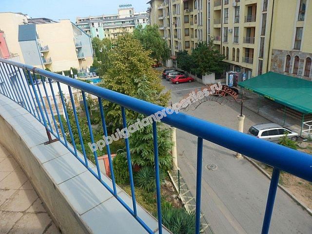 Двухкомнатная меблированная квартира близко к пляжу на продажу в курорте Солнечный Берег